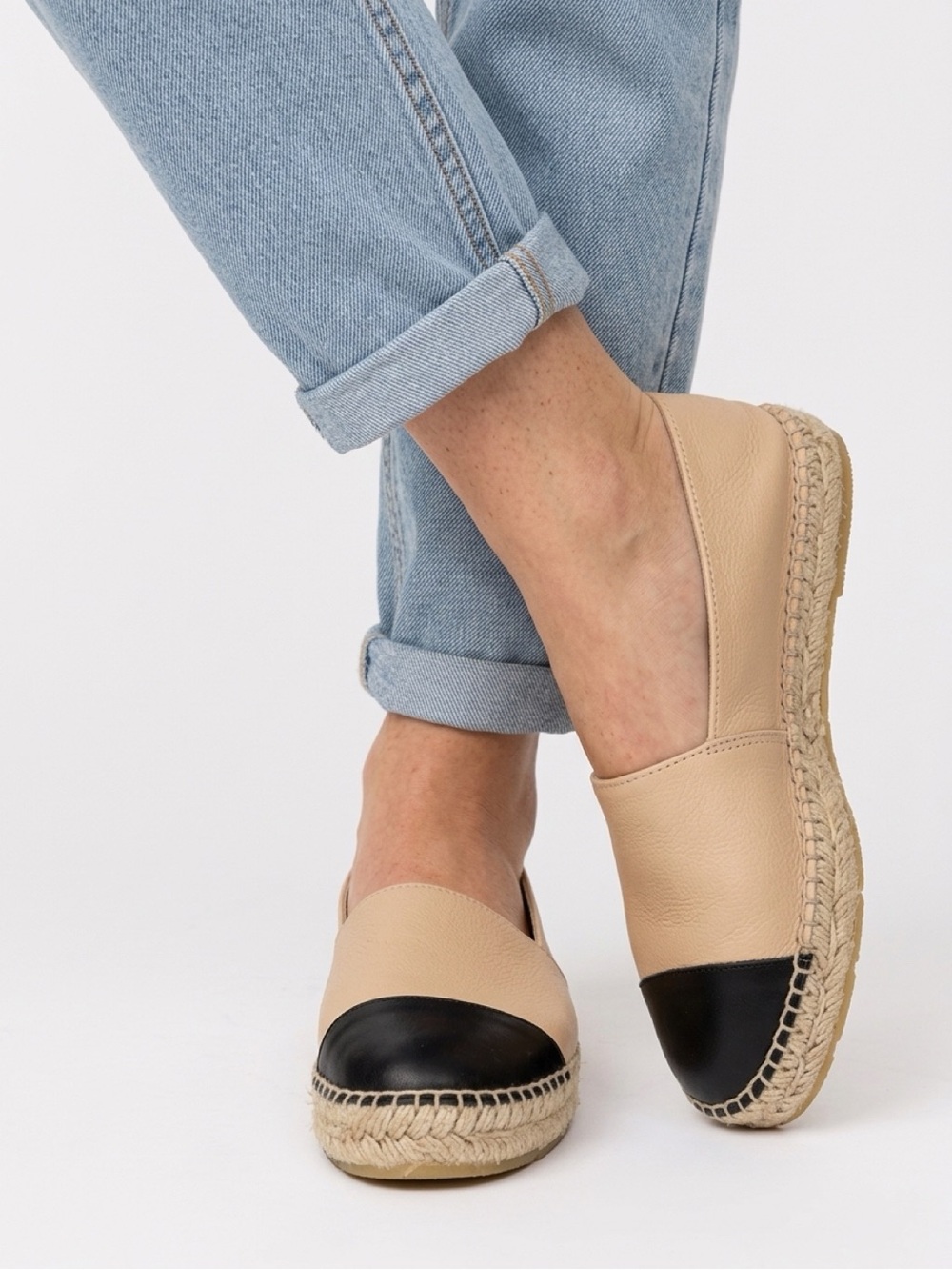 Women's Leather Two-Tone Beige and Black Espadrille Slip-Ons /EU 38 / US7.5-8